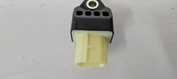 Toyota Auris E180 Airbag deployment crash/impact sensor 8983102160