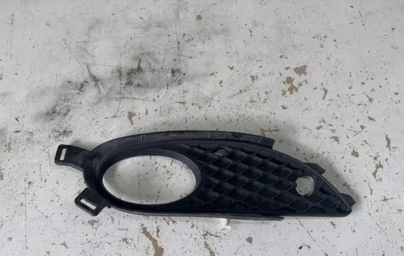 Mercedes-Benz SLK R170 Front fog light trim/grill 