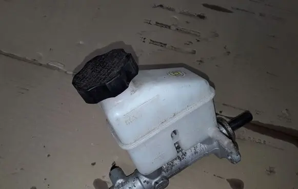KIA Ceed Master brake cylinder NOCODE