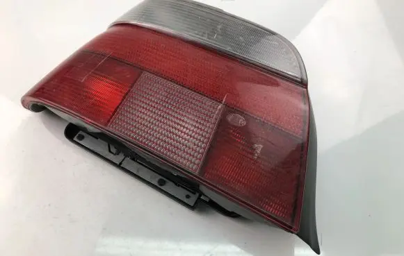BMW 5 E39 Tailgate rear/tail lights 2VP00724001