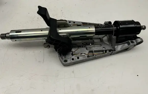 Mercedes-Benz E W212 Steering wheel axle A2184600016