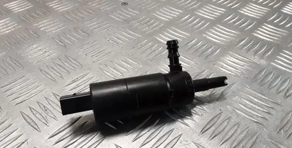 Volkswagen Touareg I Headlight washer pump 3B0955681