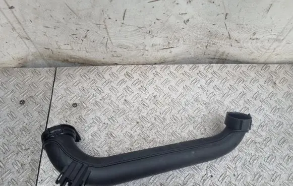 Volkswagen Golf VII Intercooler hose/pipe 04E145673C