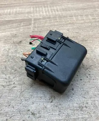 Renault Scenic II - Grand scenic II Other relay 8200222933 8200338692 7700821864