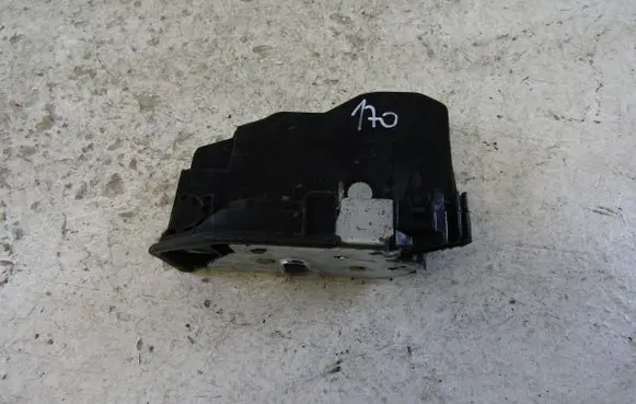Mini Cooper Countryman R60 Rear door lock 7318418