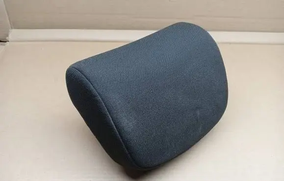Skoda Superb B6 (3T) Rear seat headrest 