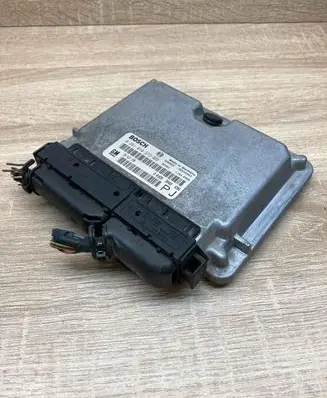 Opel Omega B2 Engine control unit/module ECU 24417198 0281010273