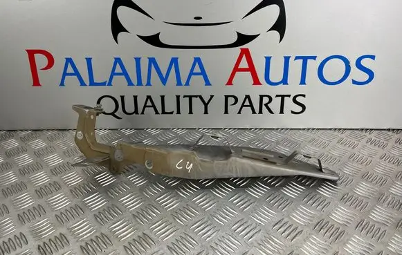 Citroen C4 Grand Picasso Fender mounting bracket 9801669280