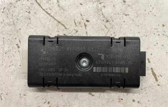 BMW 5 F10 F11 Aerial antenna amplifier 9199865 10819610