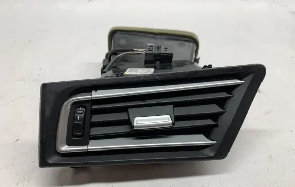 BMW 7 F01 F02 F03 F04 Dashboard air vent grill cover trim 9115861