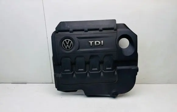 Volkswagen PASSAT B8 Engine cover (trim) 04L103925Q 04L103925S