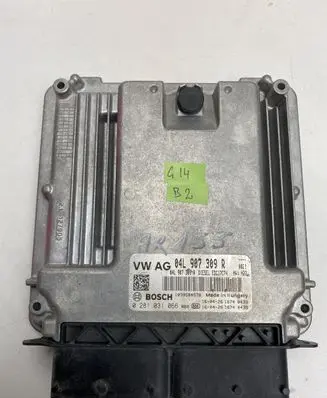 Volkswagen Golf VII Engine control unit/module 04L907309R
