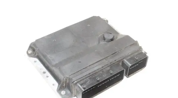 Toyota Auris 150 Engine control unit/module 8966102S20