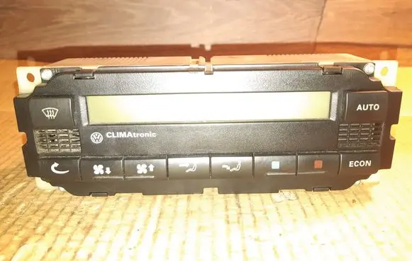 Volkswagen PASSAT B5 Climate control unit 5HB00761700 1J1907044 A4B5