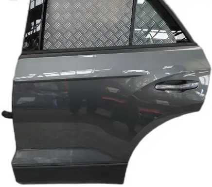 Volkswagen T-Roc Front door
