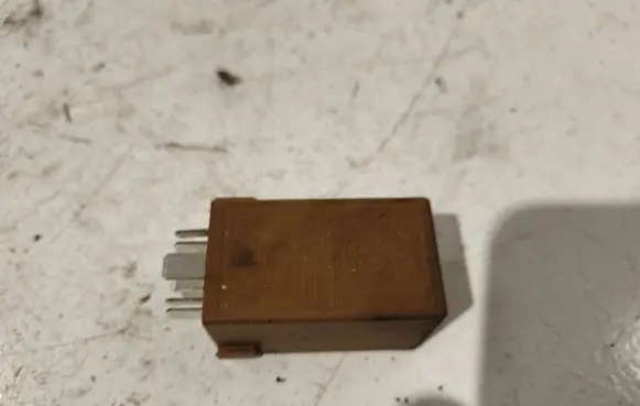 BMW X5 E53 Window control relay 61368384505