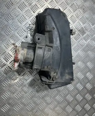 Audi 80 90 B3 Air filter box 3914070935