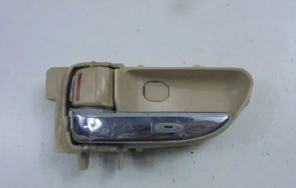 Subaru B9 Tribeca Front door interior handle