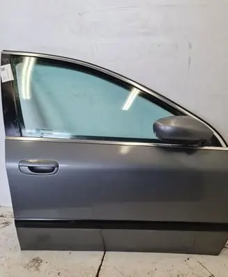 Peugeot 607 Front door