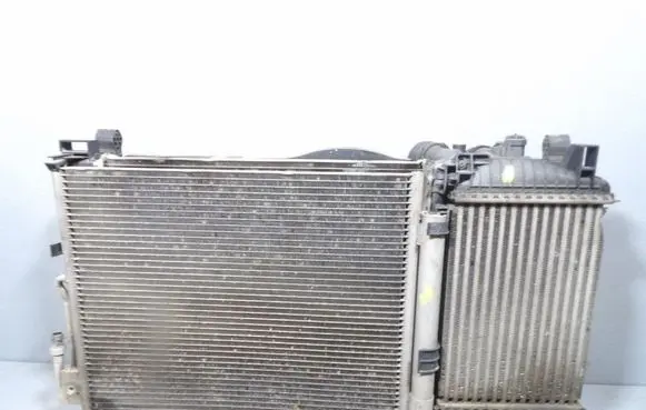 Opel Meriva B Coolant radiator
