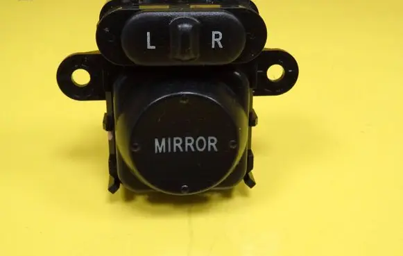 Honda FR-V Wing mirror switch SJDE010M1