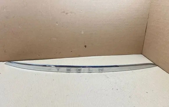 Tesla Model X Tailgate trim 103536900D