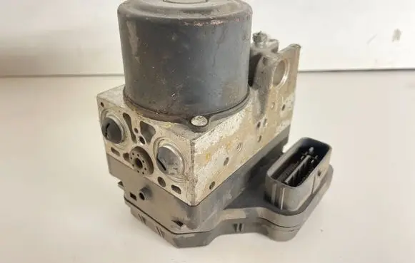 Lexus IS 220D-250-350 ABS Pump 4454053240 8954153110 1338008650