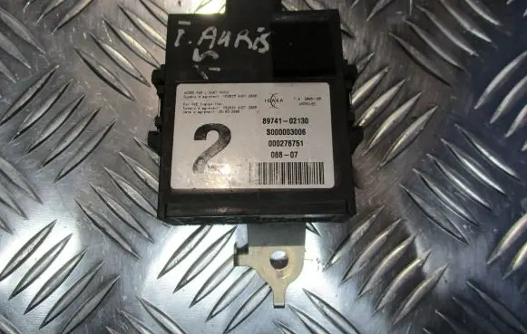 Toyota Auris 150 Door control unit/module 89741-02130