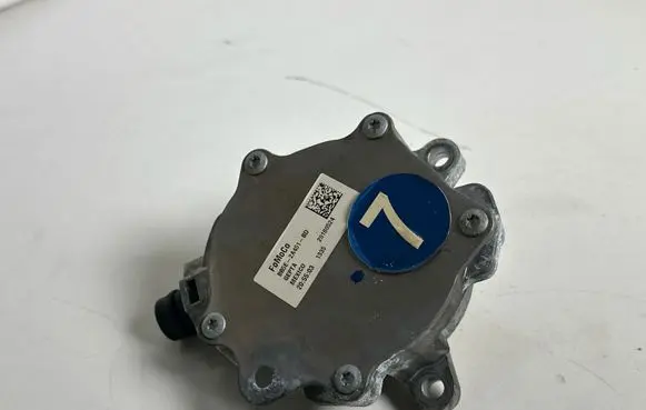 Ford Mustang VI Vacuum pump BB5E2A451BD