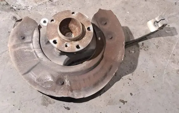 BMW 7 F01 F02 F03 F04 Front wheel hub spindle knuckle 31216775768