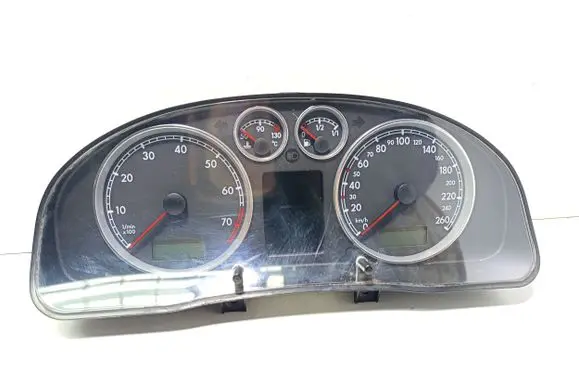 Volkswagen PASSAT B5.5 Speedometer (instrument cluster) 3B0920849