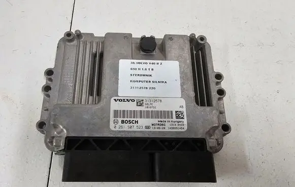 Volvo V40 Engine control unit/module ECU 31312578