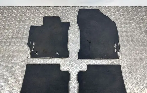 Toyota Auris E180 Car floor mat set 