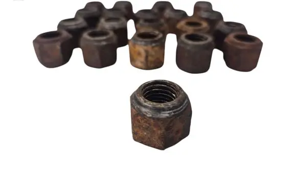 Volvo 940 Nuts/bolts 