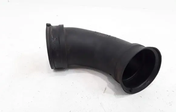 Opel Astra H Air intake duct part