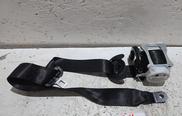 Front seatbelt