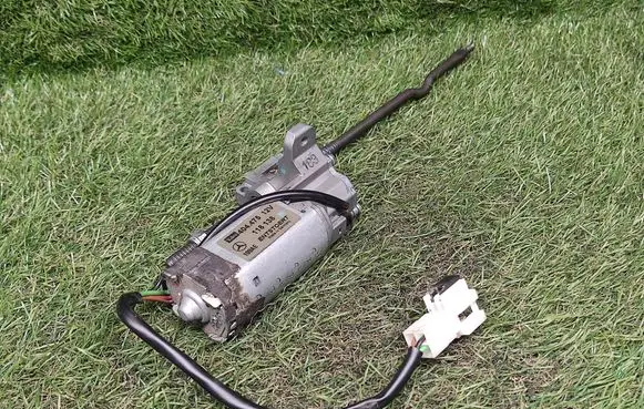 Mercedes-Benz S W220 Steering column adjust motor 404475 118138