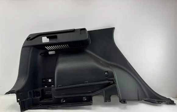 Trunk/boot side trim panel