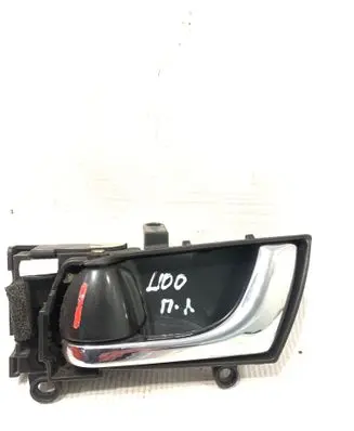 Subaru Legacy Front door interior handle