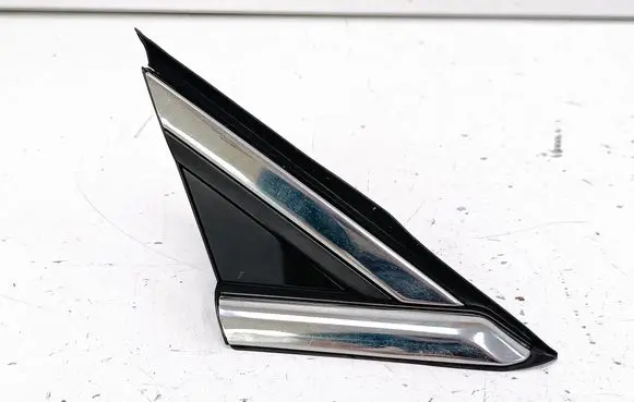 Fender end trim