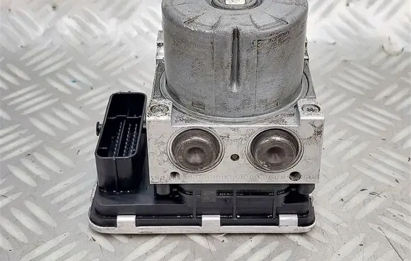 Mitsubishi Eclipse Cross ABS Pump 4670B709