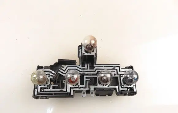 Volkswagen PASSAT B5.5 Tail light bulb cover holder 3B9945258B
