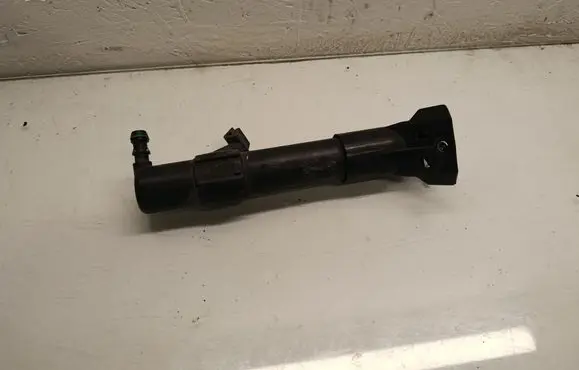 Volkswagen Golf Plus Headlight washer spray nozzle 