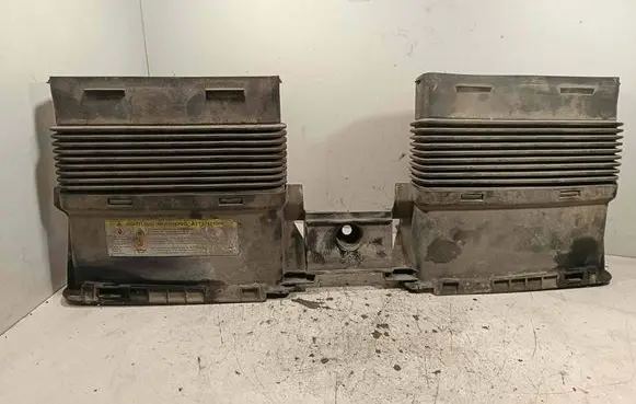 Audi Q7 4M Air intake duct part 4M0129510D