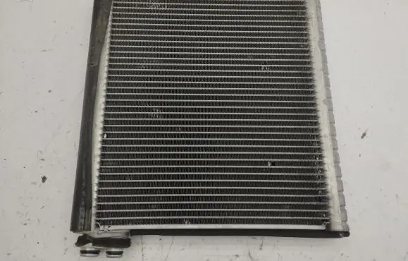 Air conditioning (A/C) radiator (interior)