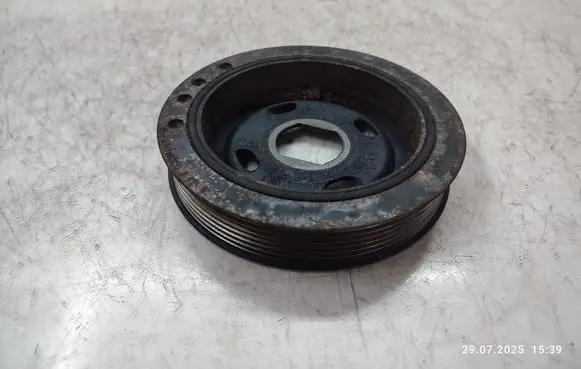 Nissan Qashqai+2 Crankshaft pulley