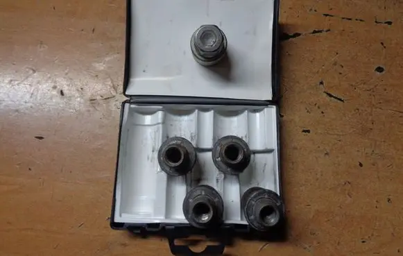 Toyota Auris E180 Nuts/bolts PZ4AKEV90600