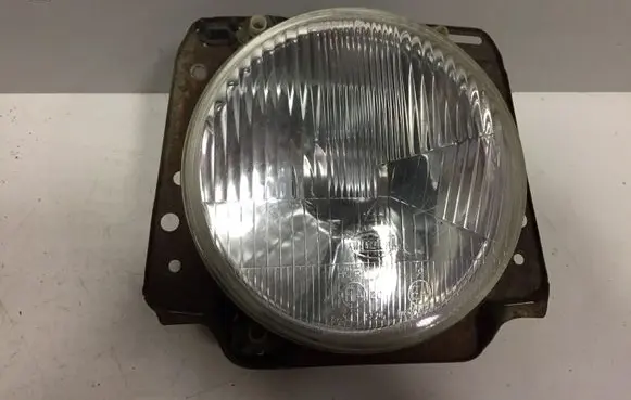 Volkswagen Golf II Headlight/headlamp 02427R20