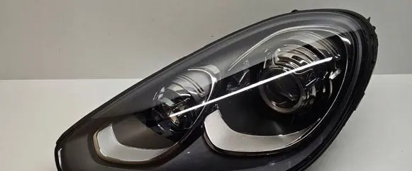 Porsche Cayenne (92A) Headlight/headlamp 7P5941751H PR024NKLOSZ