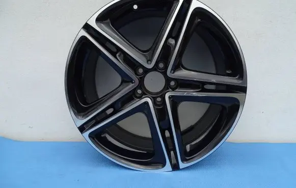 Mercedes-Benz E W238 R19 alloy rim A2384010300